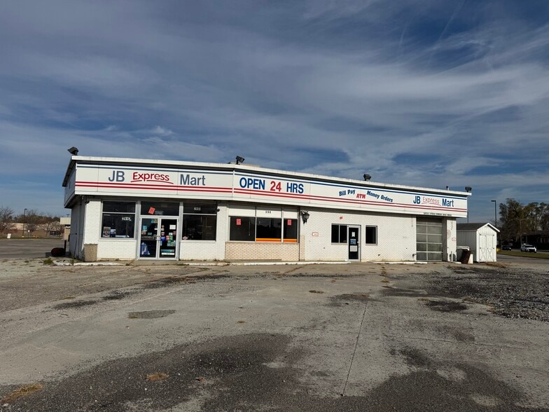 Primary Photo Of 290 W Hively Ave, Elkhart Convenience Store For Sale
