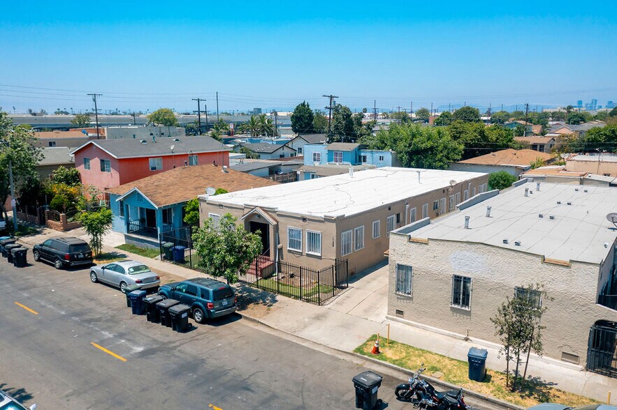 More Photos Of 1139 E 68th St, Los Angeles Apartments For Sale