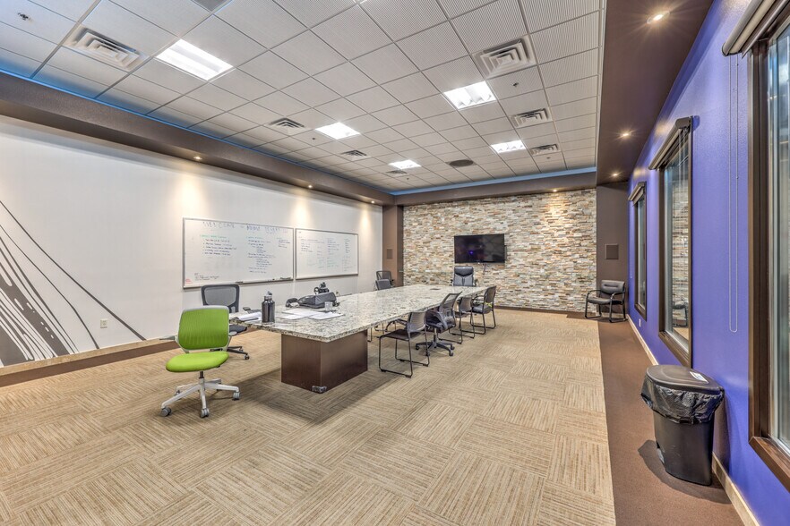 More Photos Of 955 Grier Dr, Las Vegas Light Distribution For Lease