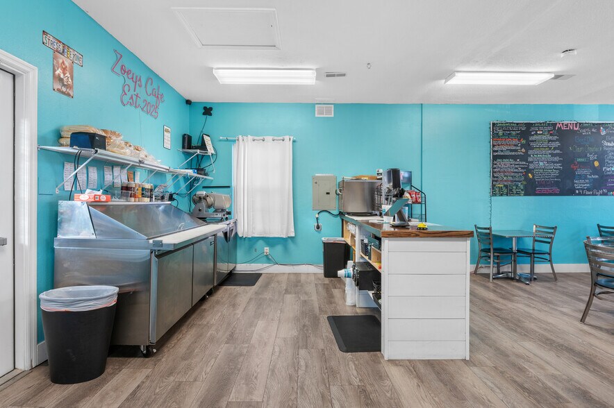 More Photos Of 213 E Market St, Troy Office For Sale