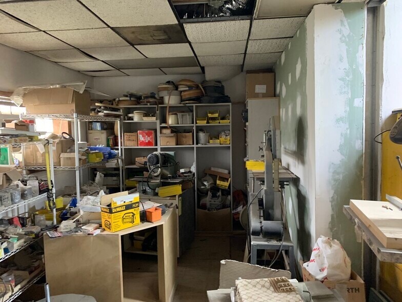 More Photos Of 10333 Oxford Ave, Chicago Ridge Warehouse For Sale