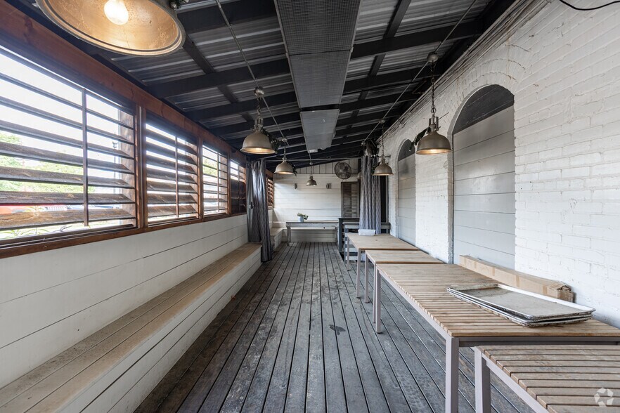 More Photos Of 3840 Highway 42, Locust Grove Restaurant For Sale