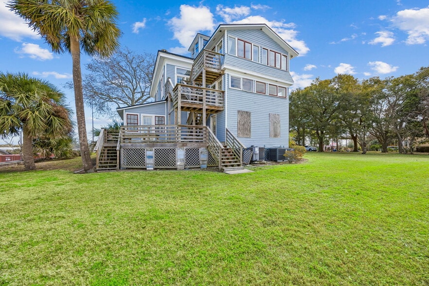 More Photos Of 501 N 3rd St, Fernandina Beach Office For Sale