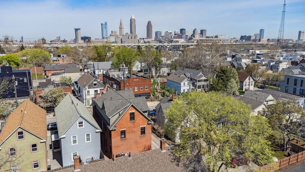 More Photos Of 801 Literary Rd, Cleveland Storefront Retail Residential For Sale