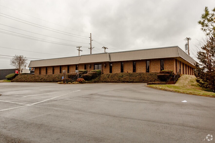 More Photos Of 85 Cude Ln, Madison Office For Lease