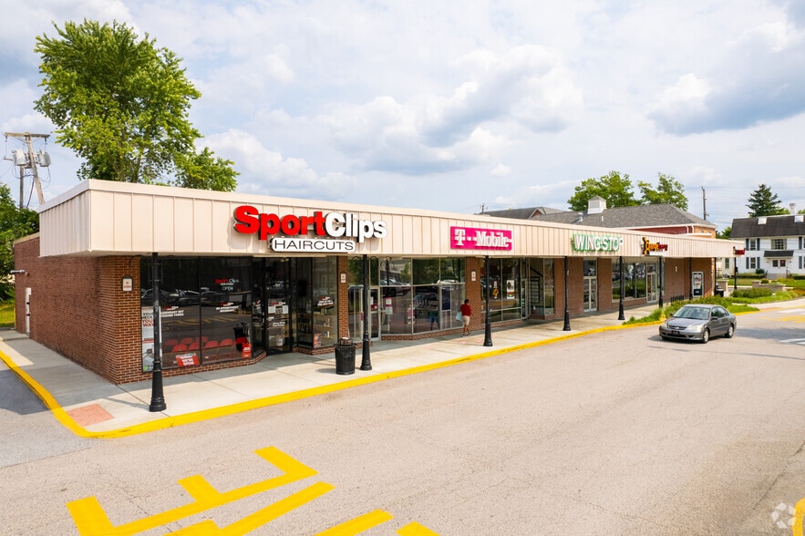 More Photos Of 230 E Main St, Newark Unknown For Lease