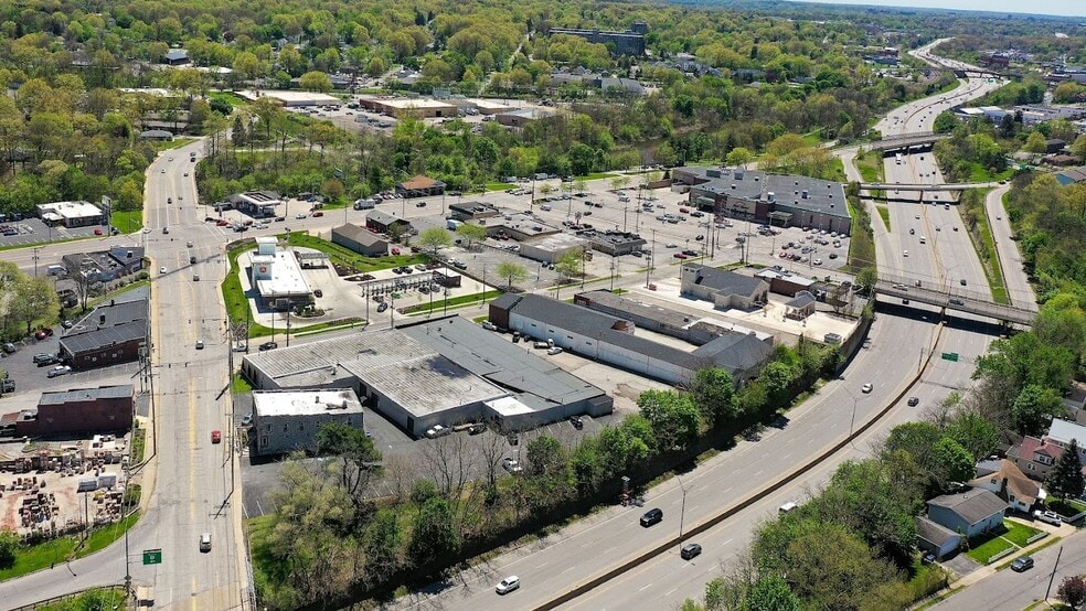 More Photos Of 2740-2754 2nd St, Cuyahoga Falls Warehouse For Lease