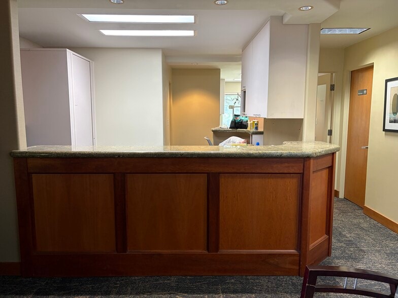 More Photos Of 1515 N 200th St, Seattle Medical For Lease