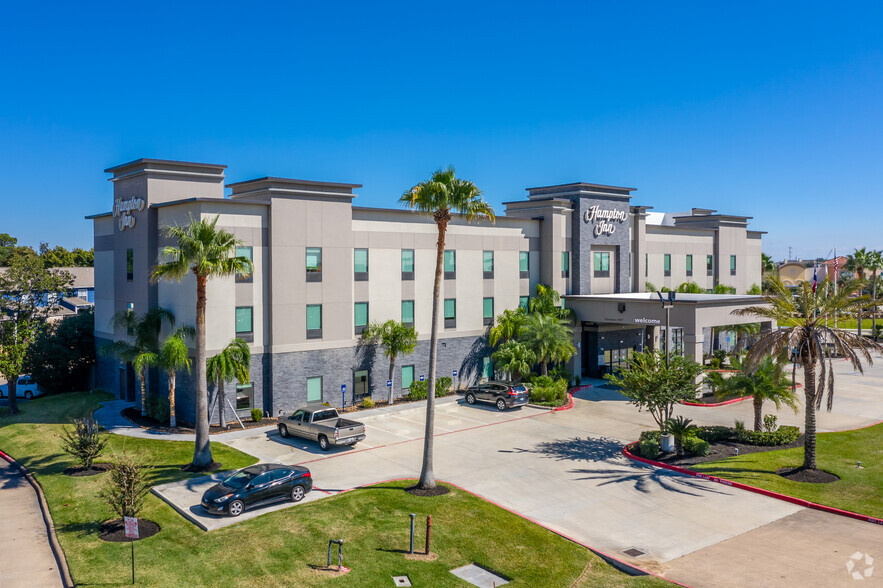 Primary Photo Of 3000 Nasa Pky, Seabrook Hotel For Sale