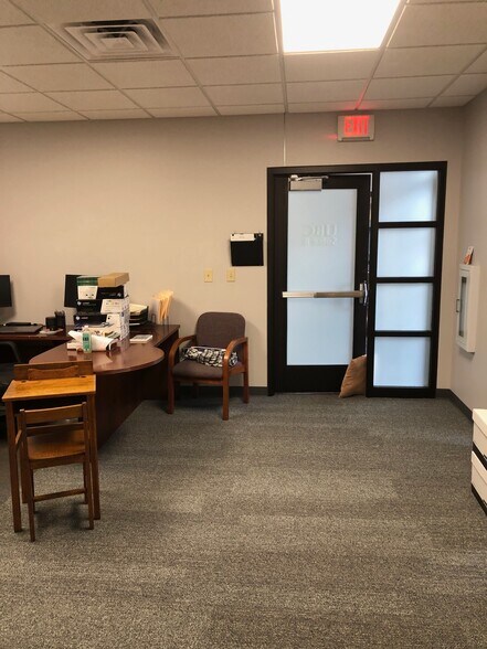 More Photos Of 702 Trafalgar Pointe Pl, Trafalgar Office For Lease