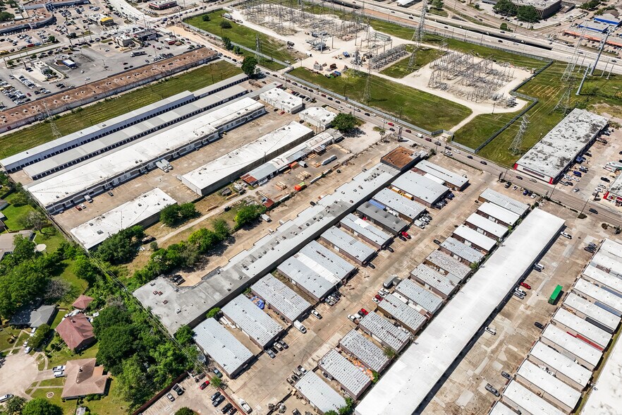 More Photos Of 9931 Harwin Dr, Houston Warehouse For Lease