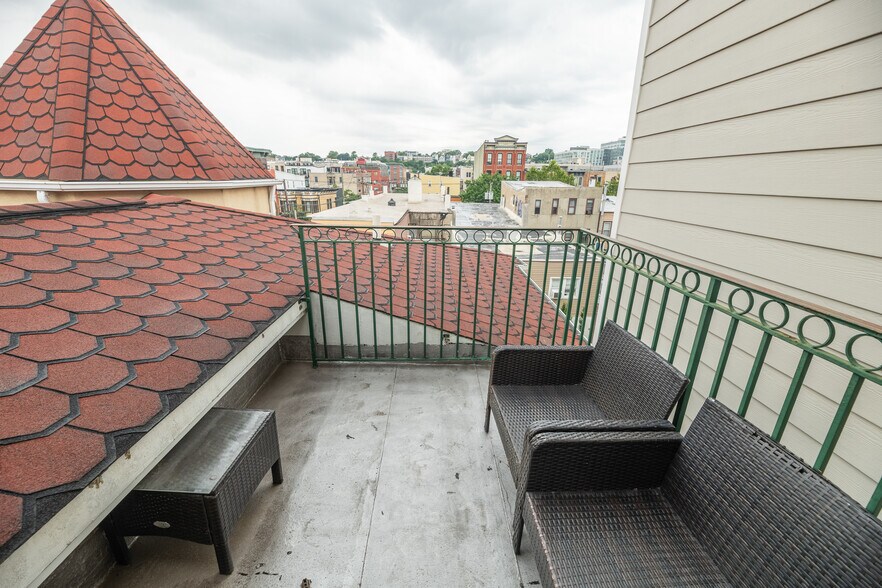 More Photos Of 600 Grand St, Hoboken Office Residential For Sale