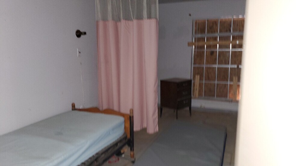 More Photos Of 600 E California Ave, Walters Congregate Senior Housing For Sale