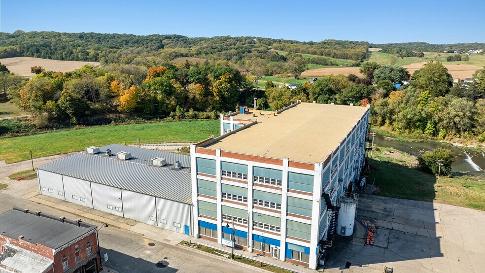 More Photos Of 101 N Washington St, Hanover Warehouse For Lease