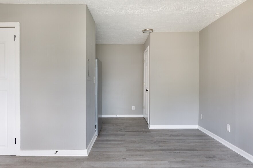 More Photos Of 157 Old Shaw Rd, Fayetteville Apartments For Sale