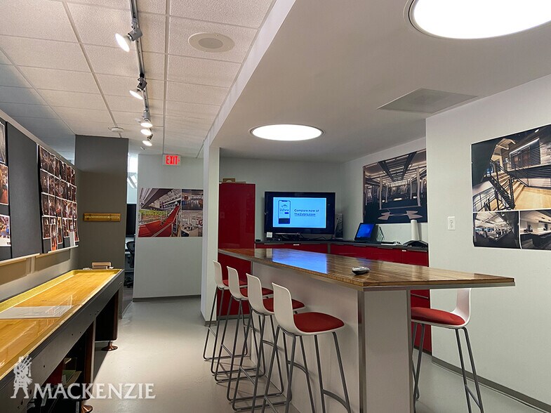 More Photos Of 79 West St, Annapolis Office For Sale