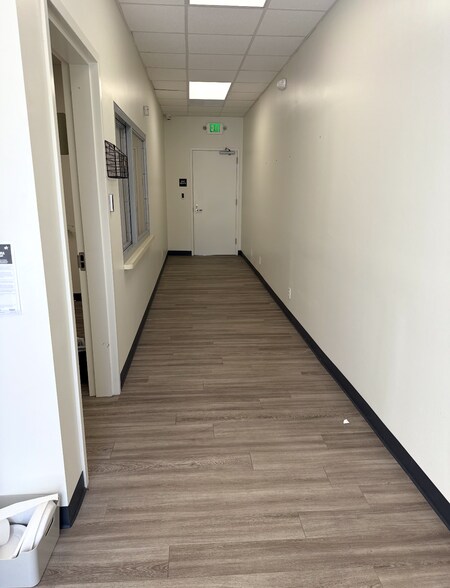 More Photos Of 5660 W Venice Blvd, Los Angeles General Retail For Lease
