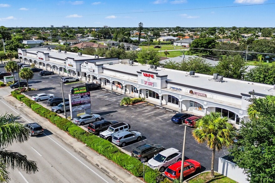 More Photos Of 3028 Santa Barbara Blvd, Cape Coral Unknown For Lease