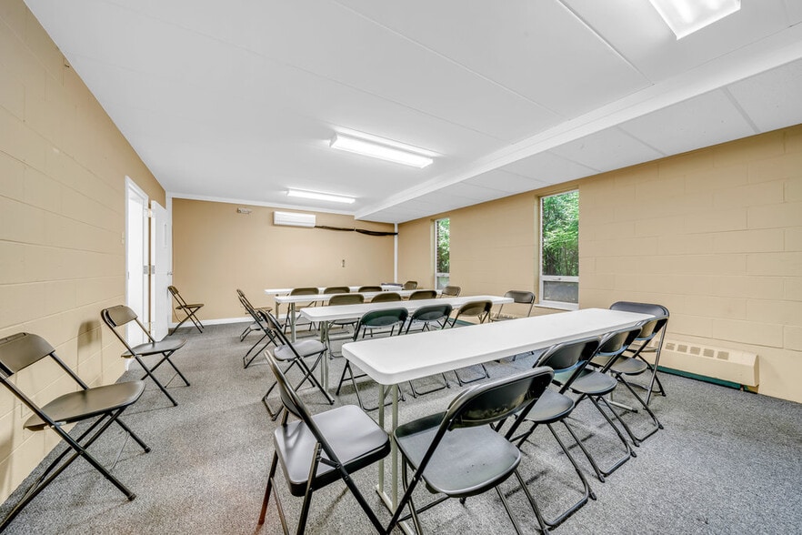 More Photos Of 1352 N Cedar Rd, New Lenox Religious Facility For Sale