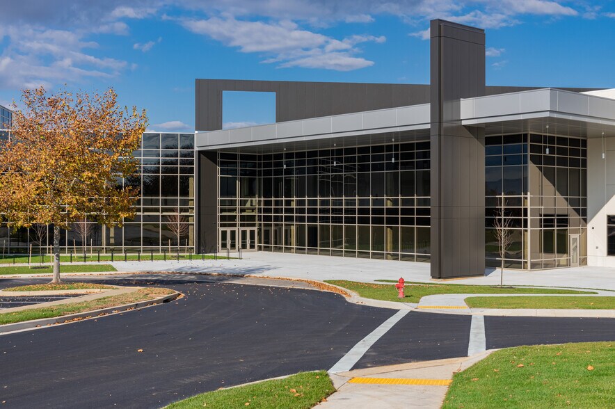 More Photos Of 8484 Progress Dr, Frederick Research And Development For Lease