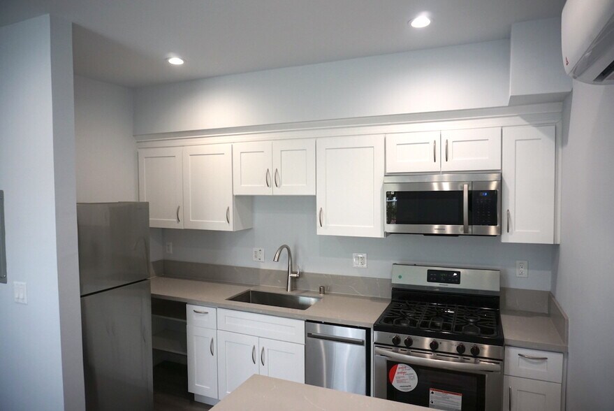 More Photos Of 7353 Comstock Ave, Whittier Apartments For Sale