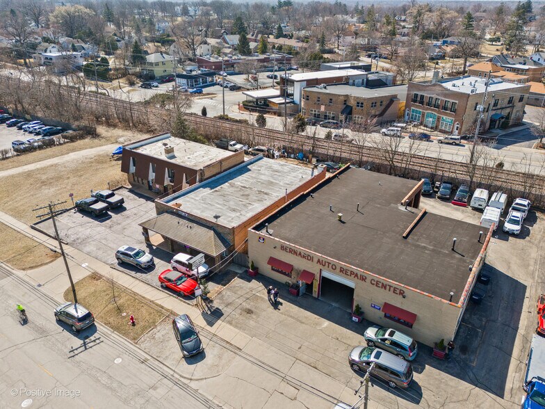 More Photos Of 2648-2666 Waukegan Ave, Highland Park Storefront Retail Residential For Sale