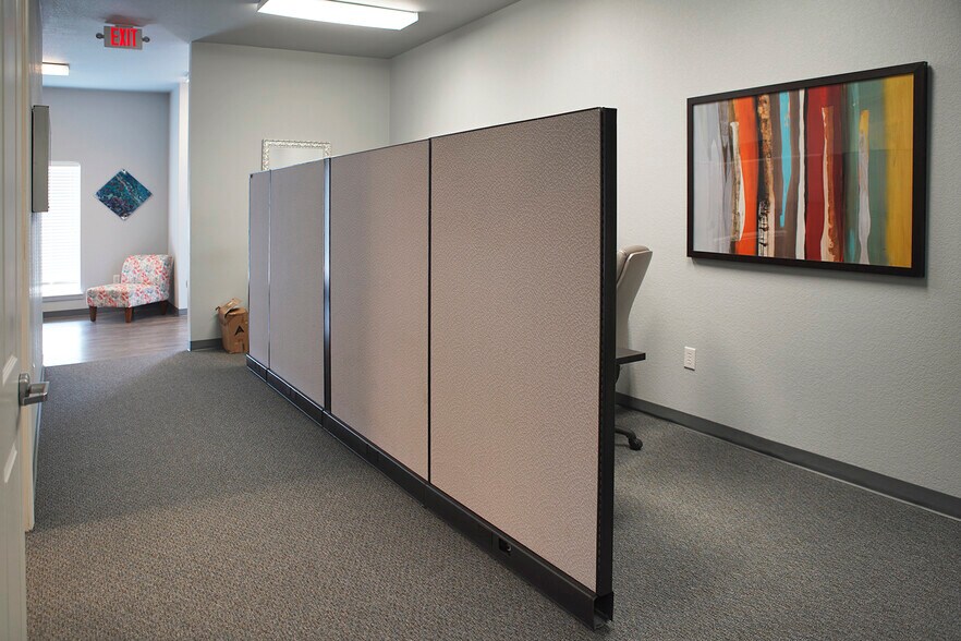 More Photos Of 3918 Telephone Rd, Lake Worth Medical For Lease