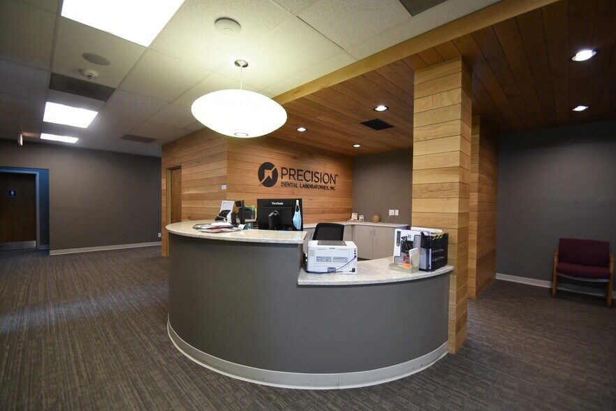 More Photos Of 6 Broadway, Fargo Storefront Retail Office For Sale