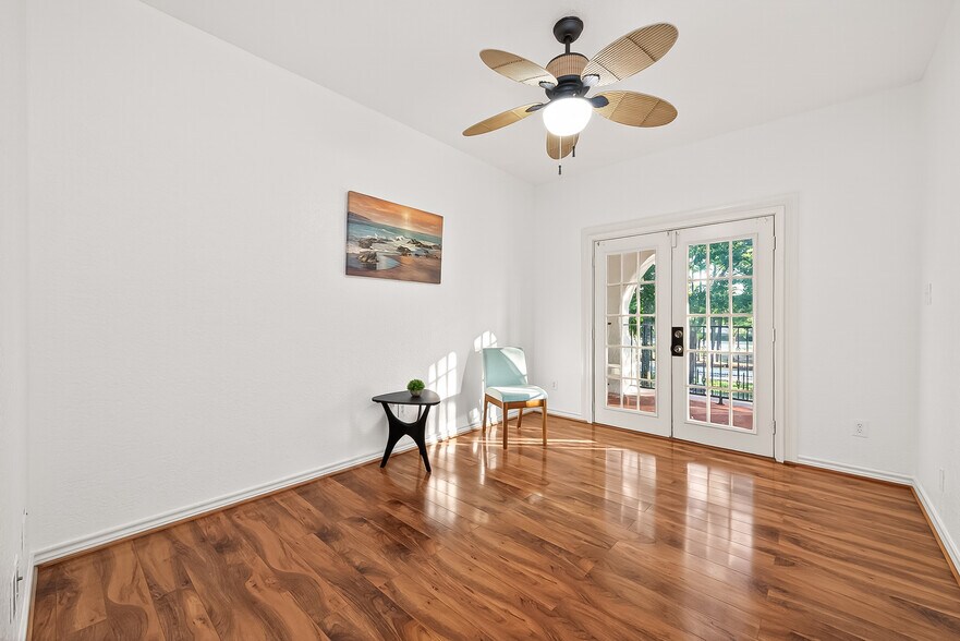 More Photos Of 21832 Rayford Rd, Humble Office For Sale