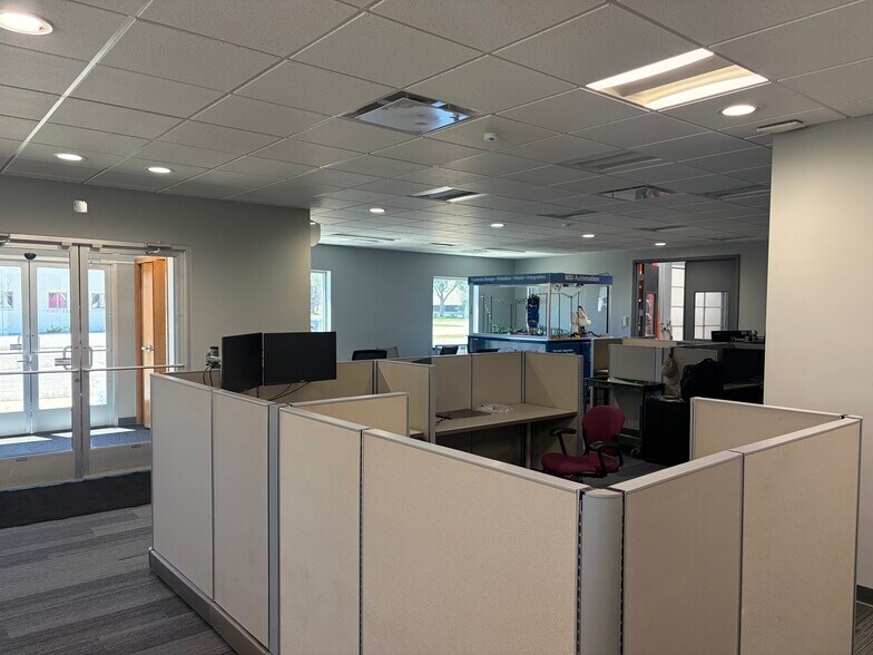 More Photos Of 4705 Clyde Park Ave SW, Grand Rapids Office For Sale