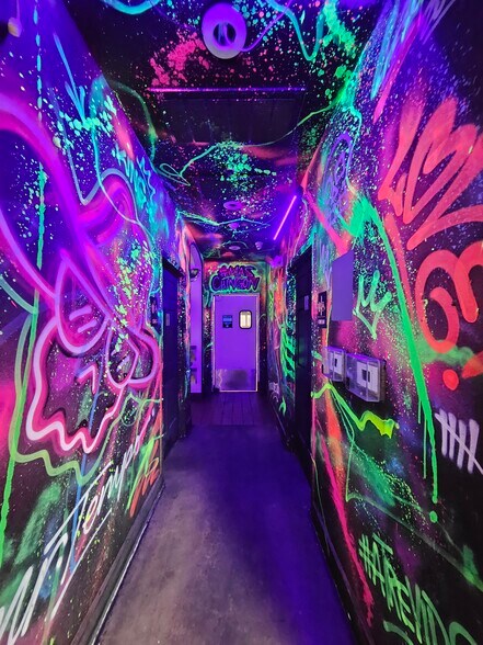 More Photos Of 12056 Paramount Blvd, Downey Restaurant For Sale