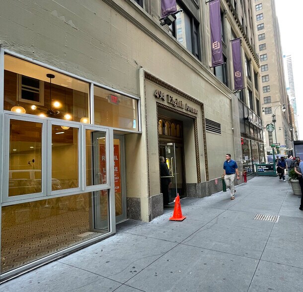 More Photos Of 264 35th St, New York Loft Creative Space For Lease