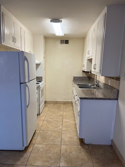 More Photos Of 155 E G St, Brawley Apartments For Sale