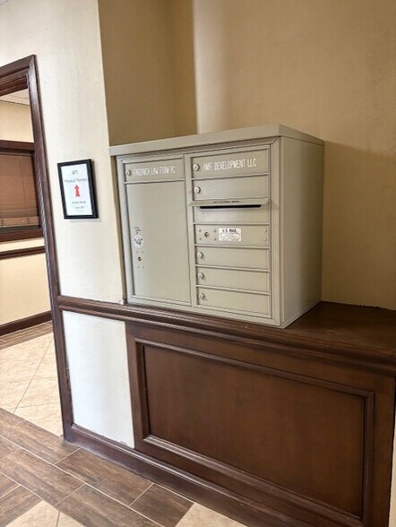 More Photos Of 1025 SW 4th St, Moore Medical For Lease