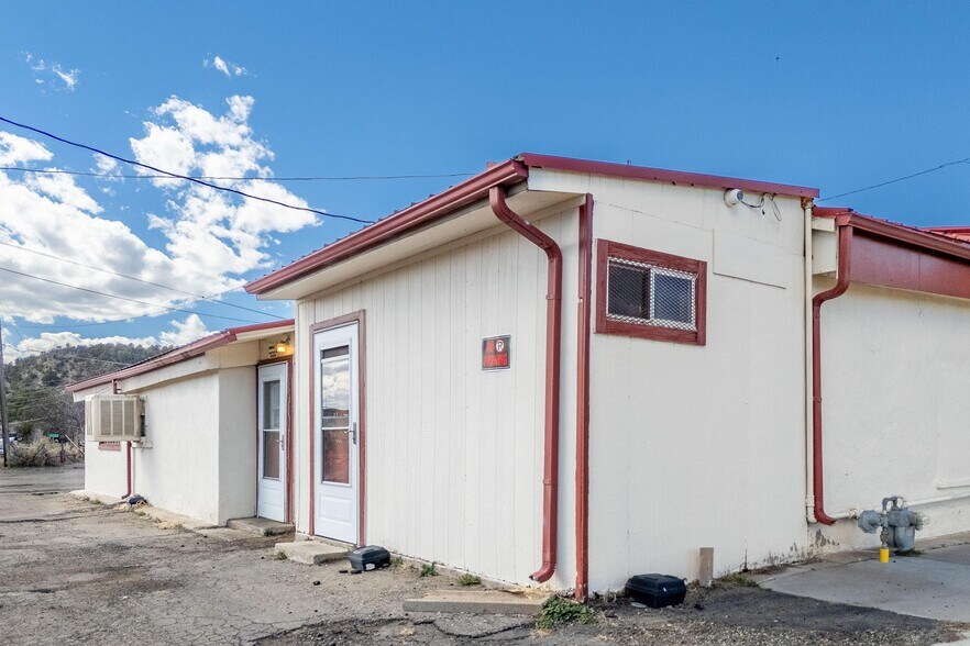 More Photos Of 1118 Robinson Ave, Trinidad Restaurant For Sale