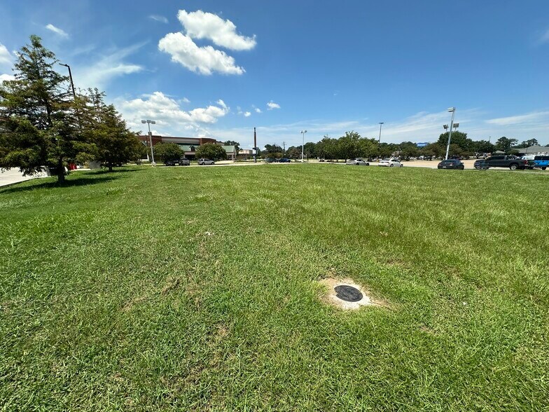 More Photos Of 900 Range ave, Denham Springs Land For Sale