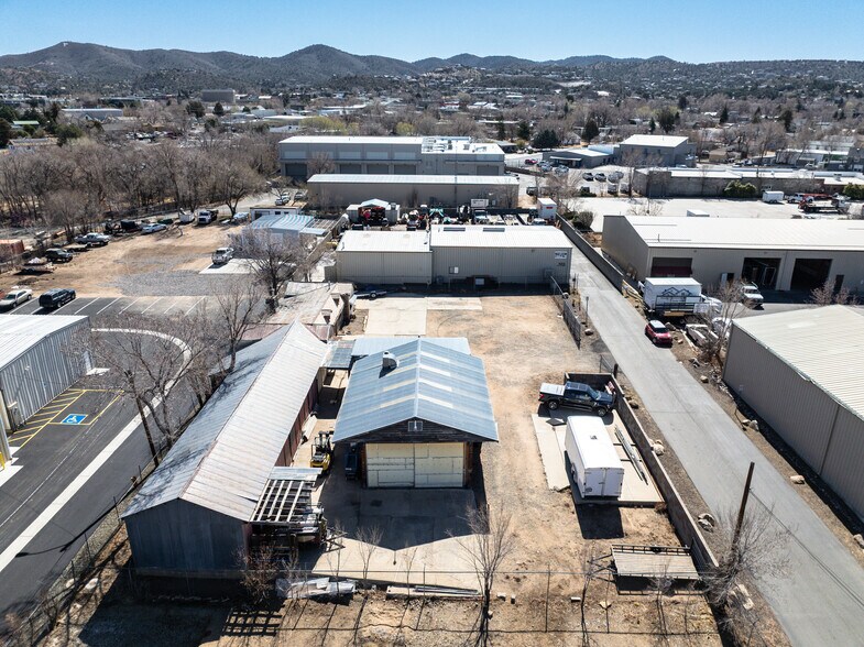 More Photos Of 495 E Z St, Prescott Showroom For Sale