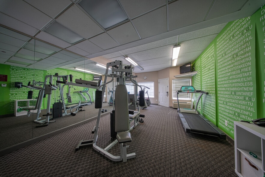 More Photos Of 3944 River Place Dr, Macon-Bibb Hotel For Sale