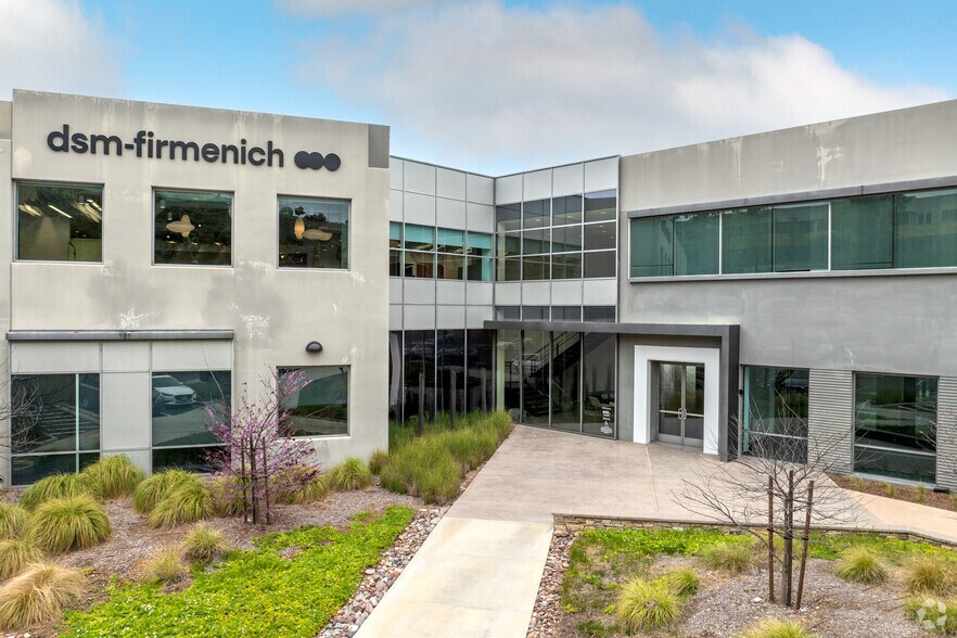 More Photos Of 10636 Scripps Summit Ct, San Diego Research And Development For Lease