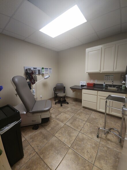 More Photos Of 1215 Santa Fe St, Corpus Christi Medical For Sale