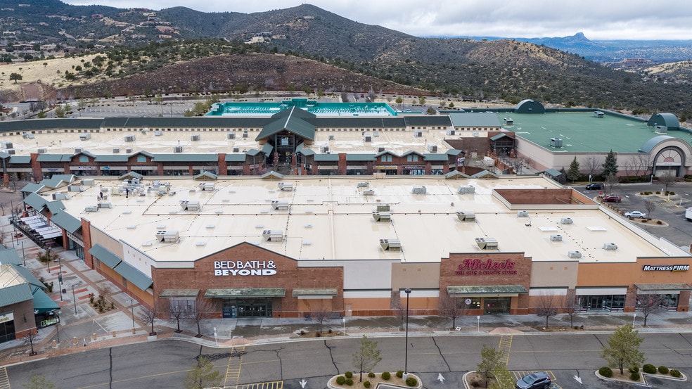 More Photos Of 3250 Gateway Blvd, Prescott Unknown For Lease