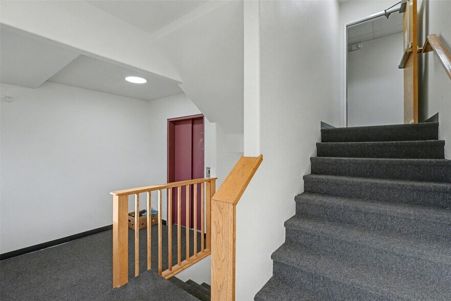 More Photos Of 305 46th St N, Great Falls Apartments For Sale