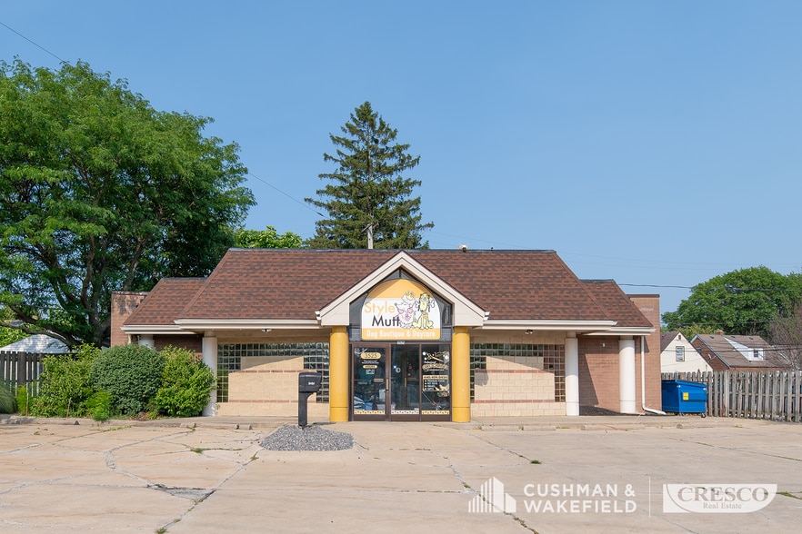More Photos Of 3525 Warren Rd, Cleveland Storefront For Sale