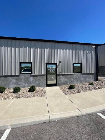 More Photos Of 1024 Golden Leaf Blvd, Richmond Light Manufacturing For Lease