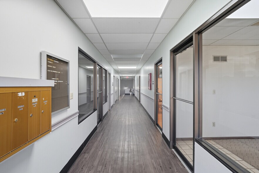 More Photos Of 9309-9319 Cincinnati-Columbus Rd, West Chester Office For Lease