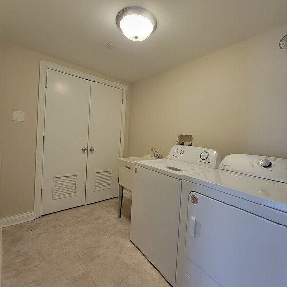 More Photos Of 7250 W 157th St, Orland Park Apartments For Sale