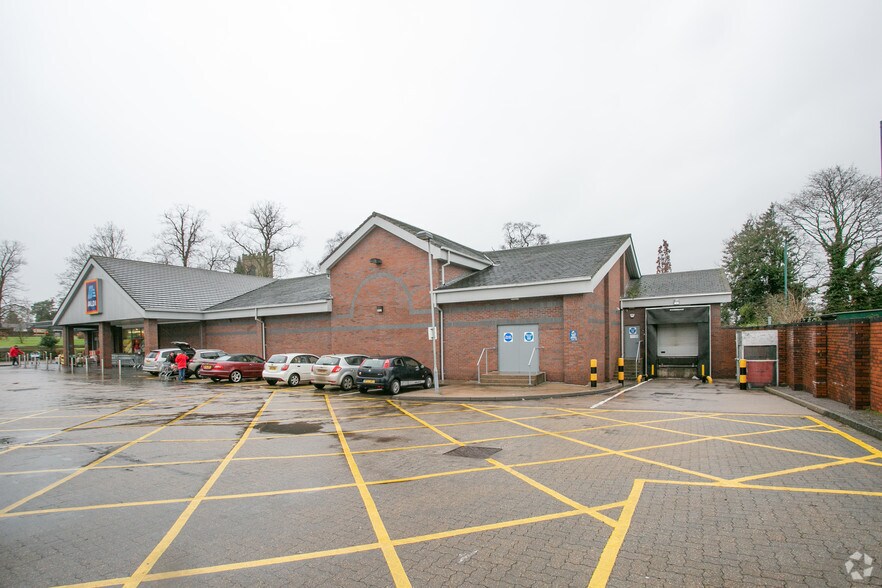 Primary Photo Of 100 Madawaska Blvd, Arnprior Freestanding For Lease