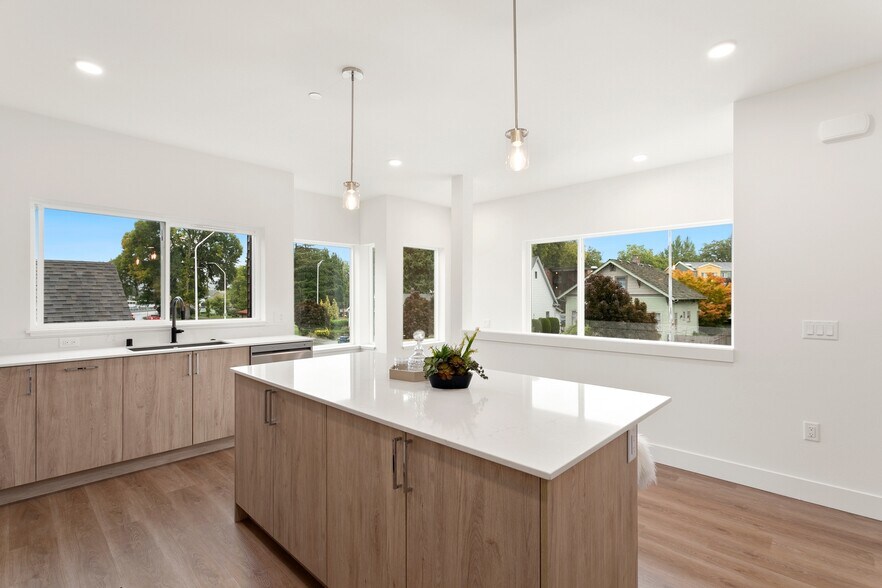 More Photos Of 117 Wells Ave S, Renton Apartments For Sale