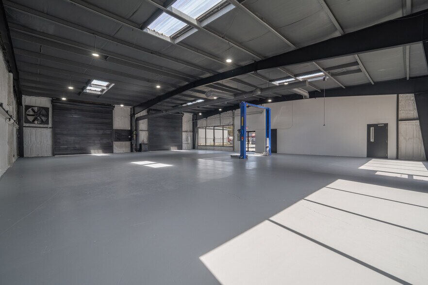 More Photos Of 540 E Church St, Jasper Auto Repair For Sale