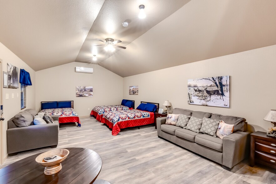 More Photos Of 200 King Ranch Rd, Gatesville Specialty For Sale